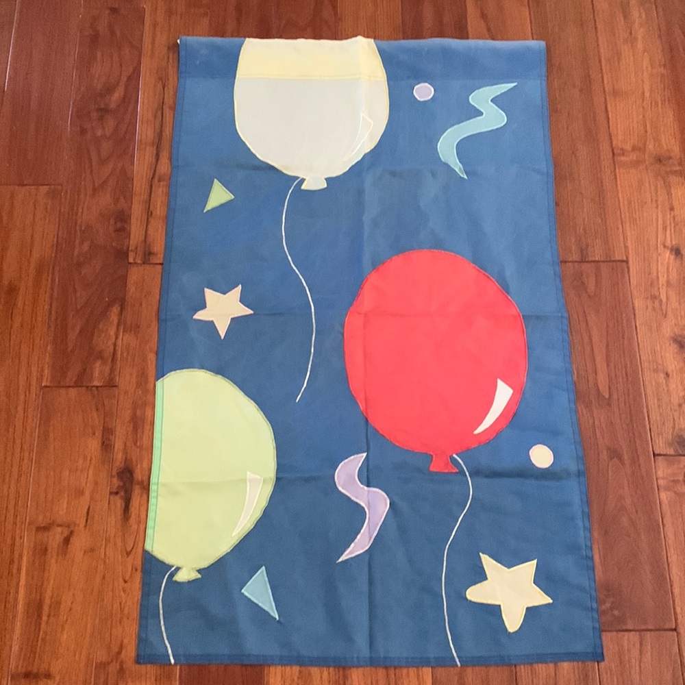 Balloon Flag 27x44 Vintage 1995 two sided unbranded Decorative Polyester